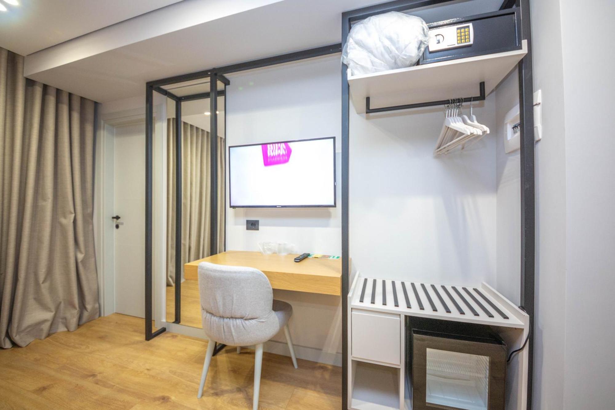 Hotel Sole Mare Ksamil Room photo