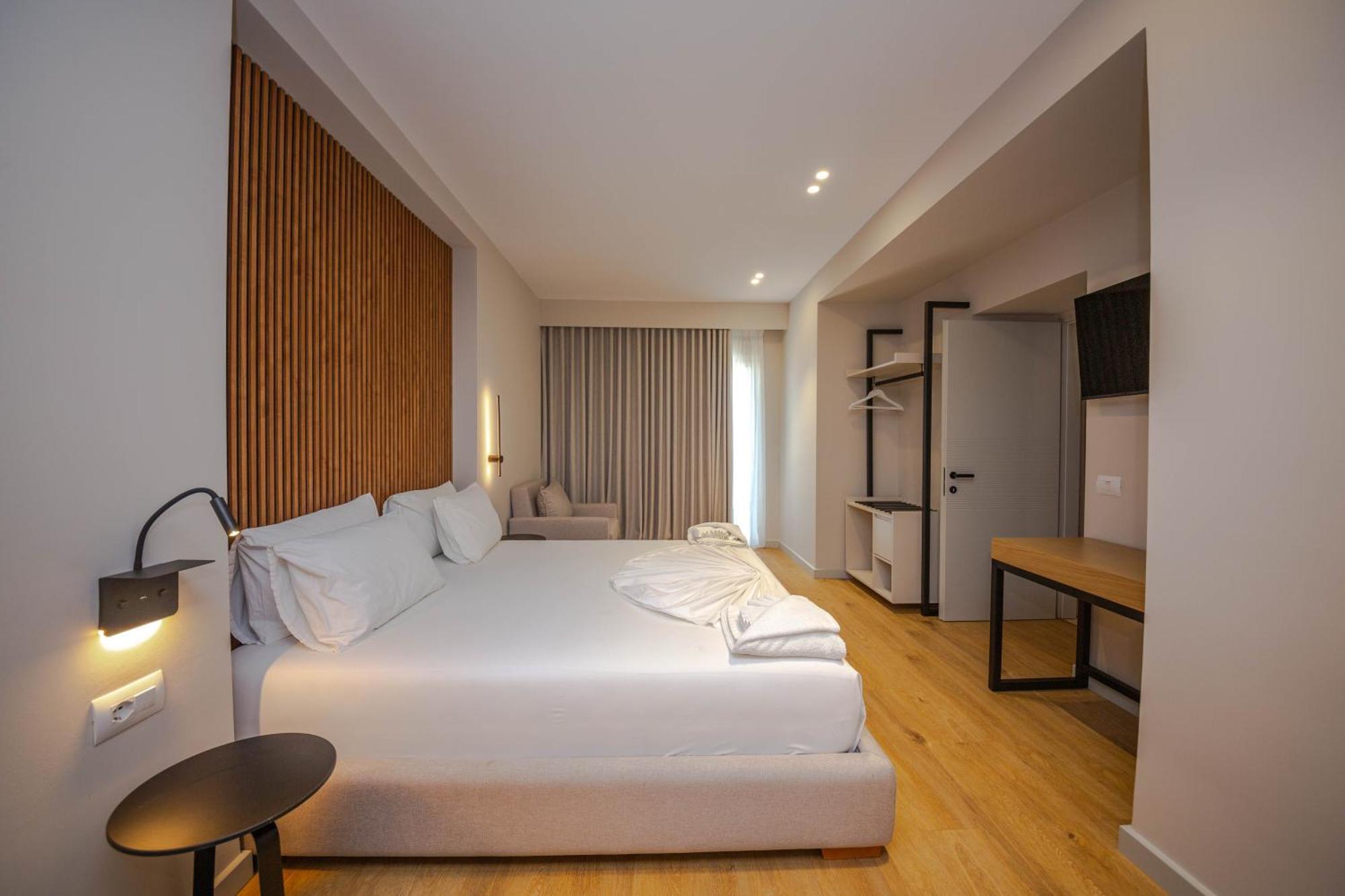Hotel Sole Mare Ksamil Exterior photo